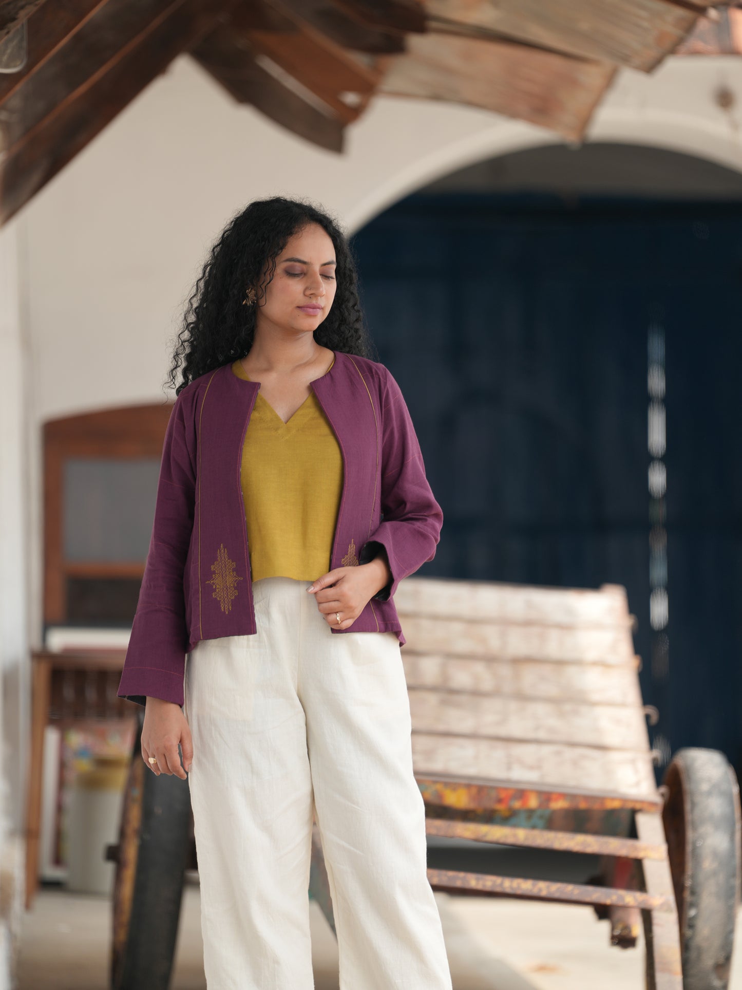 Sutra Cotton Linen Collarless Jacket